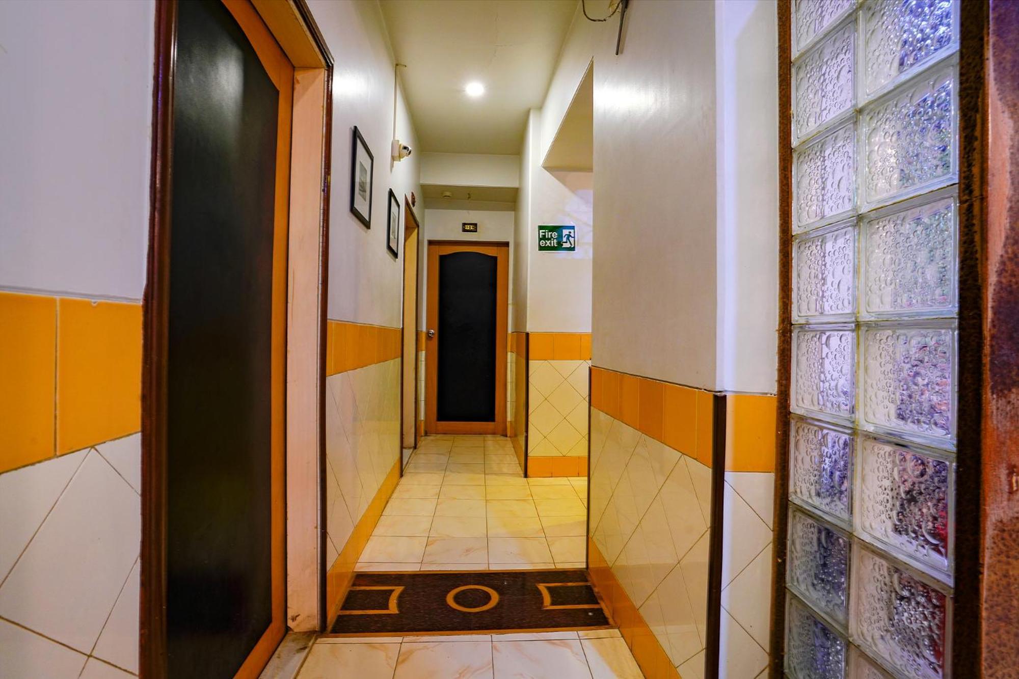Готель Fabexpress Manas Residency Мумбаї Екстер'єр фото